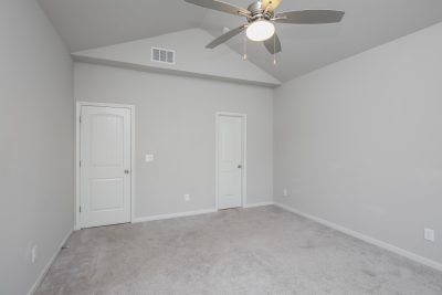 006 Main Bedroom ET43044