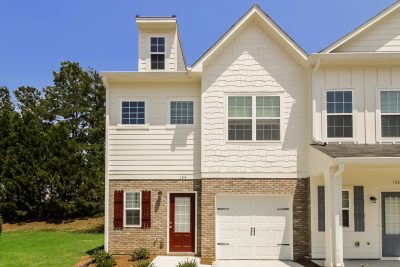 014 photo front view 12977326