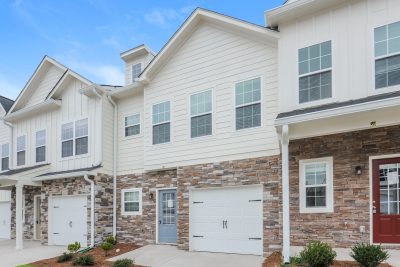 000 Front View ET43063