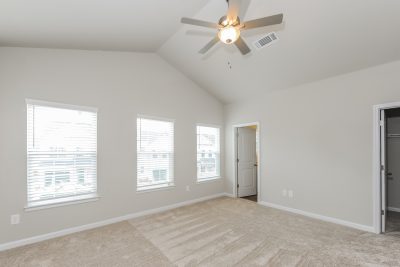 007 photo main bedroom 13276501