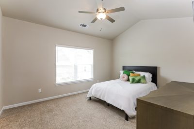 008 photo main bedroom 14604822