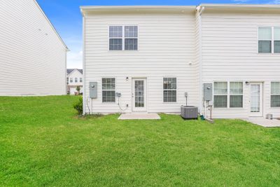 013 photo rear view 14604808