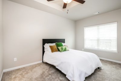 CH 009 photo main bedroom 13130448