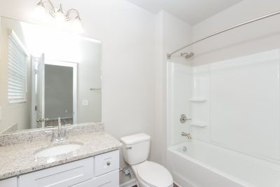011 photo bathroom 13276503