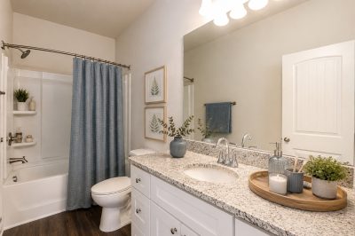 004 photo bathroom 14612093 2