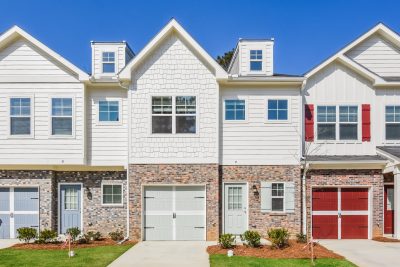 014 Front View 15279459