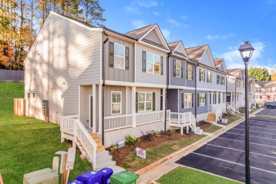 002 photo front view 11999574