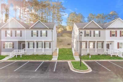 003 photo front view 11999577