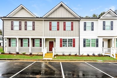 000 Front View 12342849