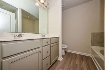 008 photo main bathroom 15145673