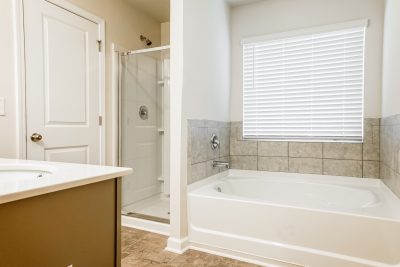 013 photo bathroom 12029353