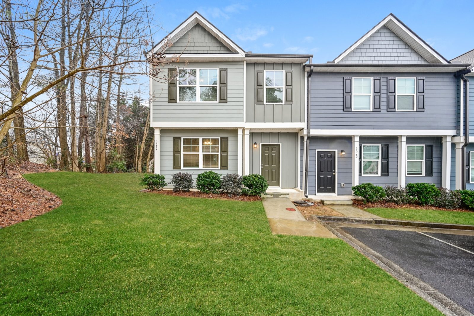 000 photo front view 15146015