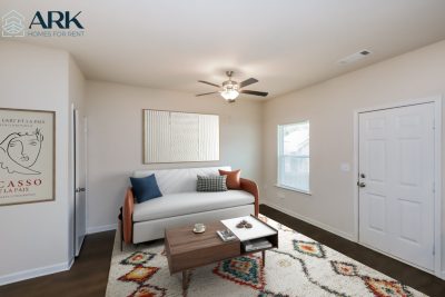 002 East Point GA 1414 Canopy Dr