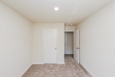 011 Bedroom ET11063