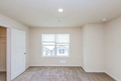 012 Bedroom ET11063