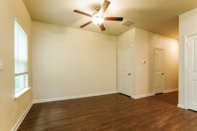 004 photo living room 12746437