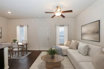 001 photo vs living room 15161331