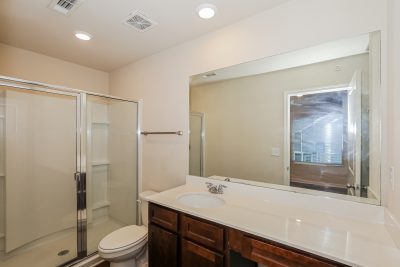 007 photo main bathroom 15144475