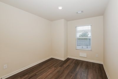 010 photo bedroom 15144484