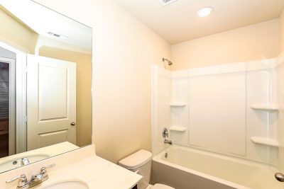 012 025 photo bathroom 15144115