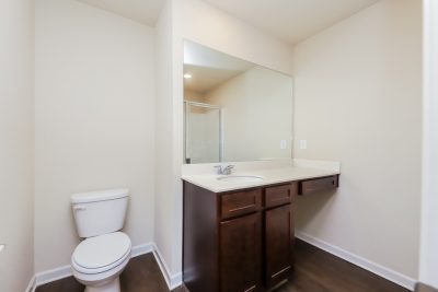 006 photo main bathroom 12919754