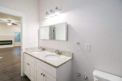 015 photo bathroom 14638254