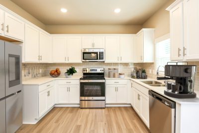 002 Herritage Pointe SQFT 2191 STAGED