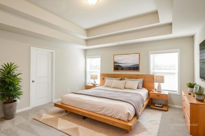 003 photo vs main bedroom 15181782