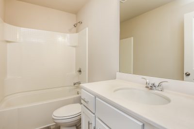 013 photo bathroom 12813787