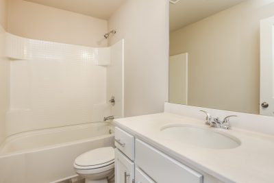 013 photo bathroom 12813787