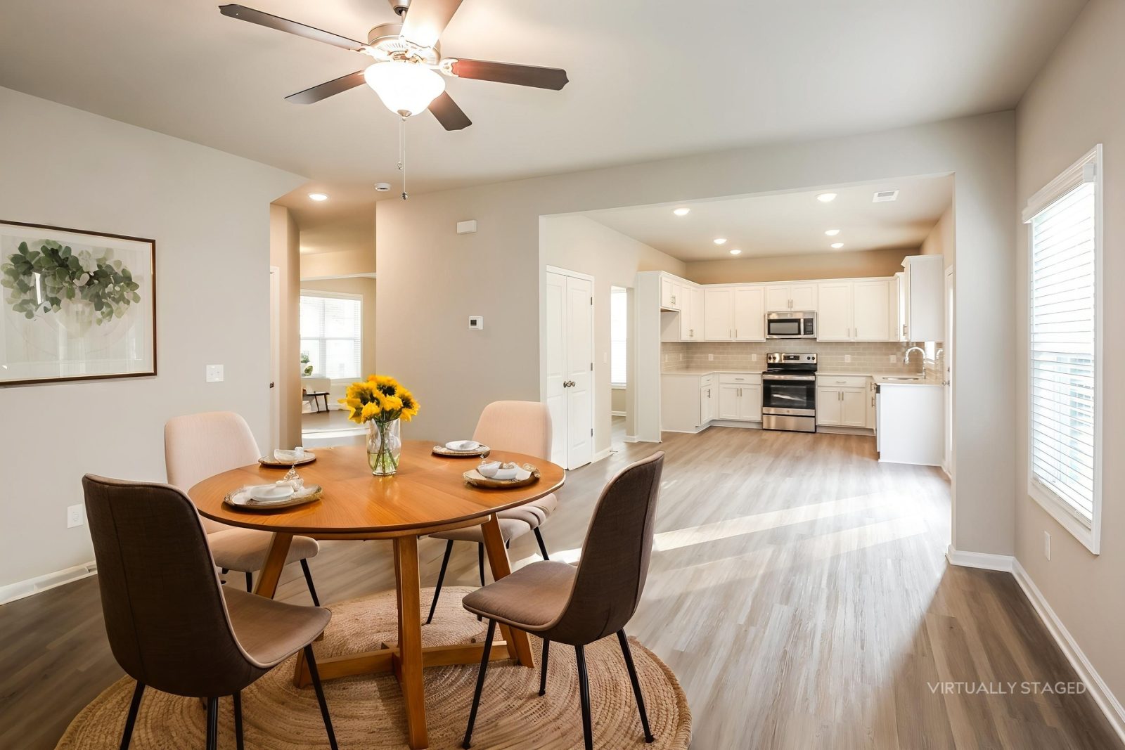 001 photo vs dining room 15181779