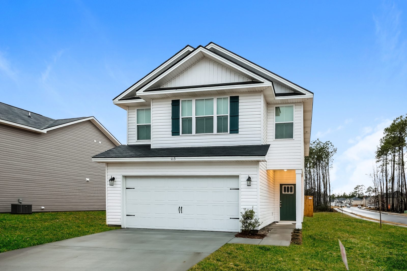 000 photo front view 12346121