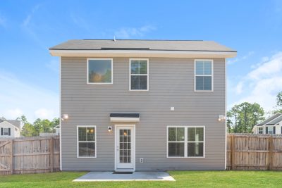 013 photo rear view 13139707