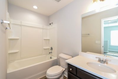 012 photo bathroom 13241051