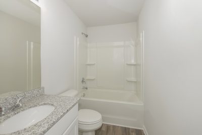 013 photo bathroom 11283096