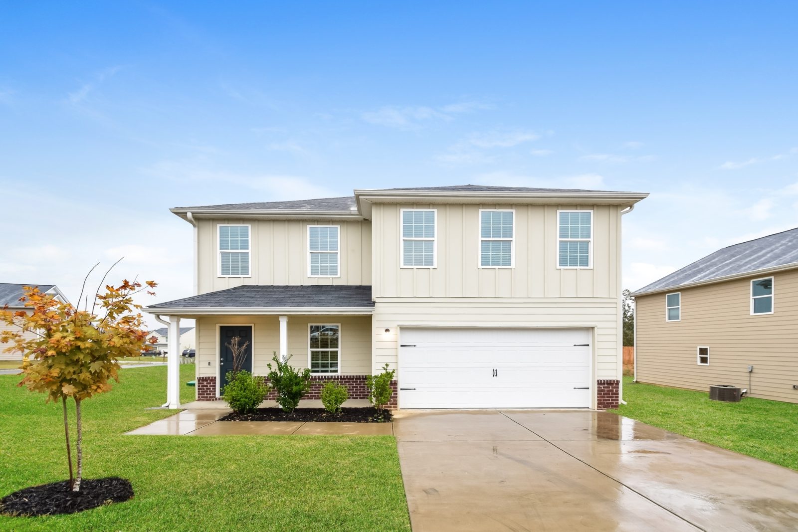 000 photo front view 14068060