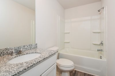 013 photo bathroom 12913417