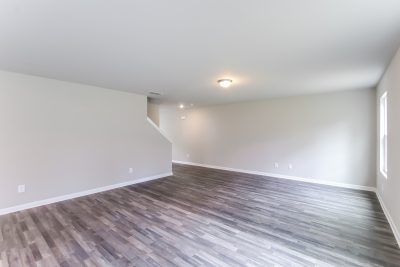 003 Living Room ET61046