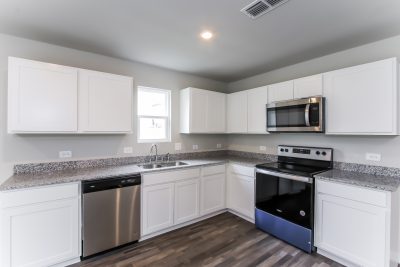 004 Kitchen ET61046