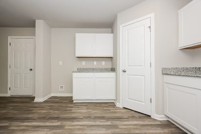 010 photo bedroom 11990573