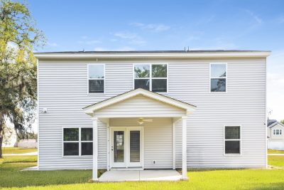 014 photo rear view 12580140