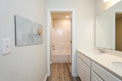 004 photo bathroom 14653526