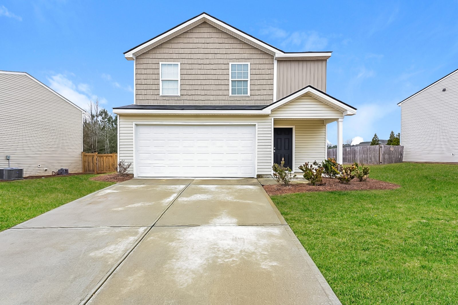 000 photo front view 12334145