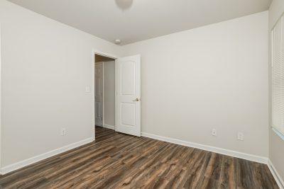 011 Bedroom ET21021