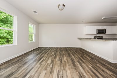 002 Living Room ET31065