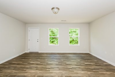 003 Living Room ET31065