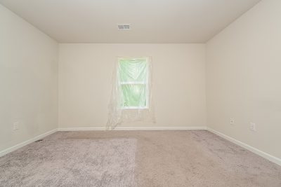 006 Main Bedroom ET31065