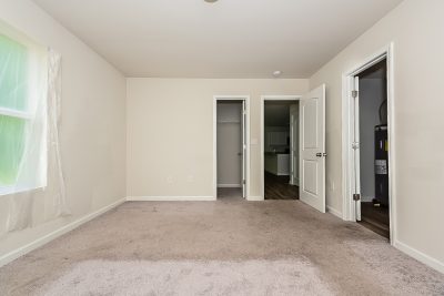 007 Main Bedroom ET31065