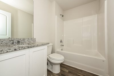 014 Bathroom ET31065