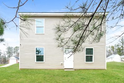 013 027 photo rear view 15150837